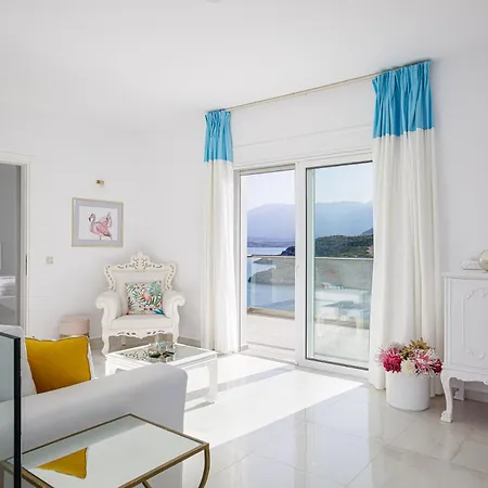 Cristal Villa